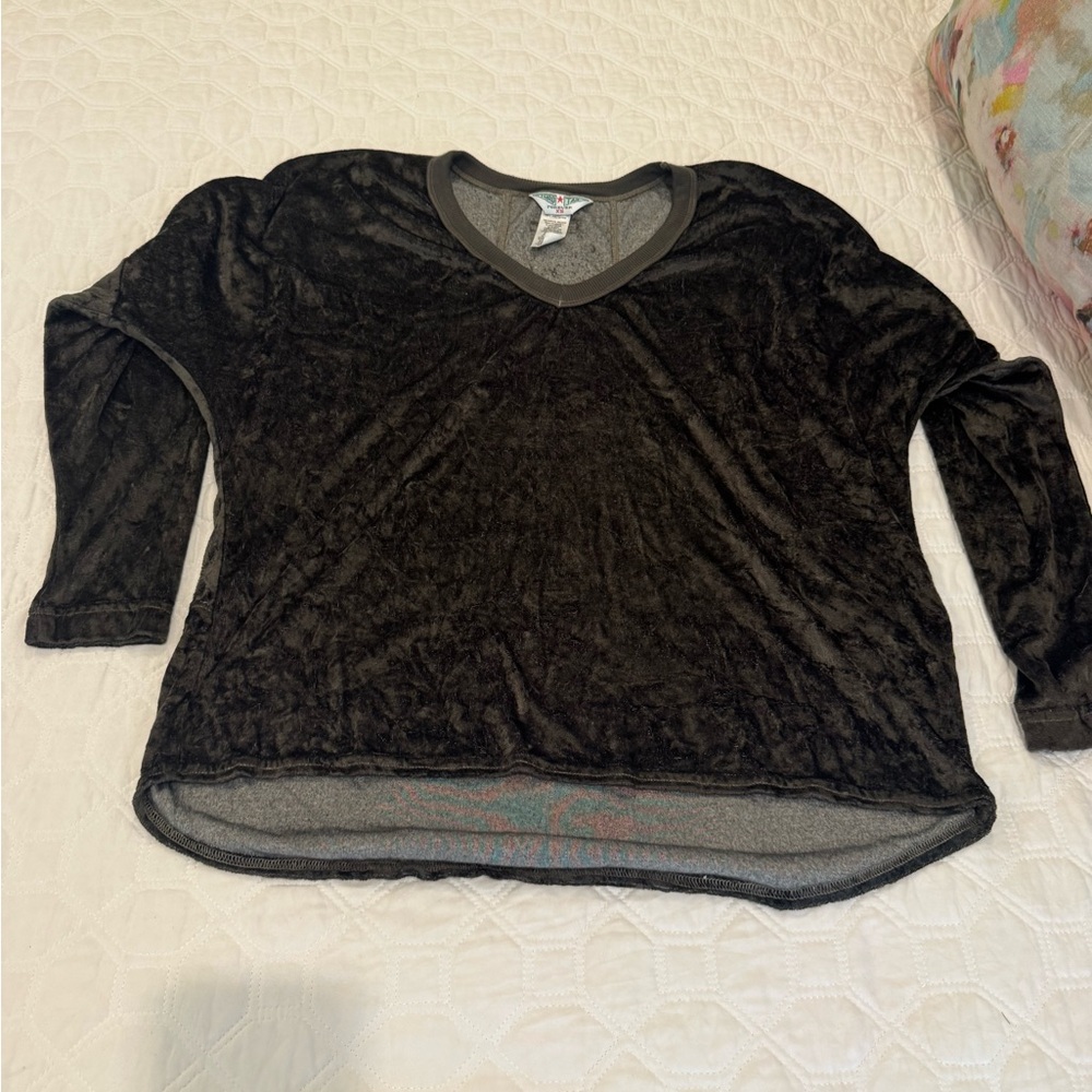 Hard Tail Green V-Neck Top